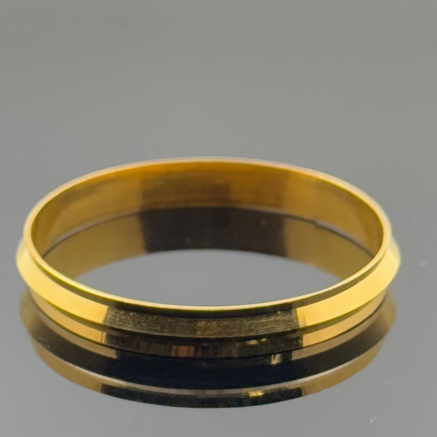 22k Simple Children Bangle BB44