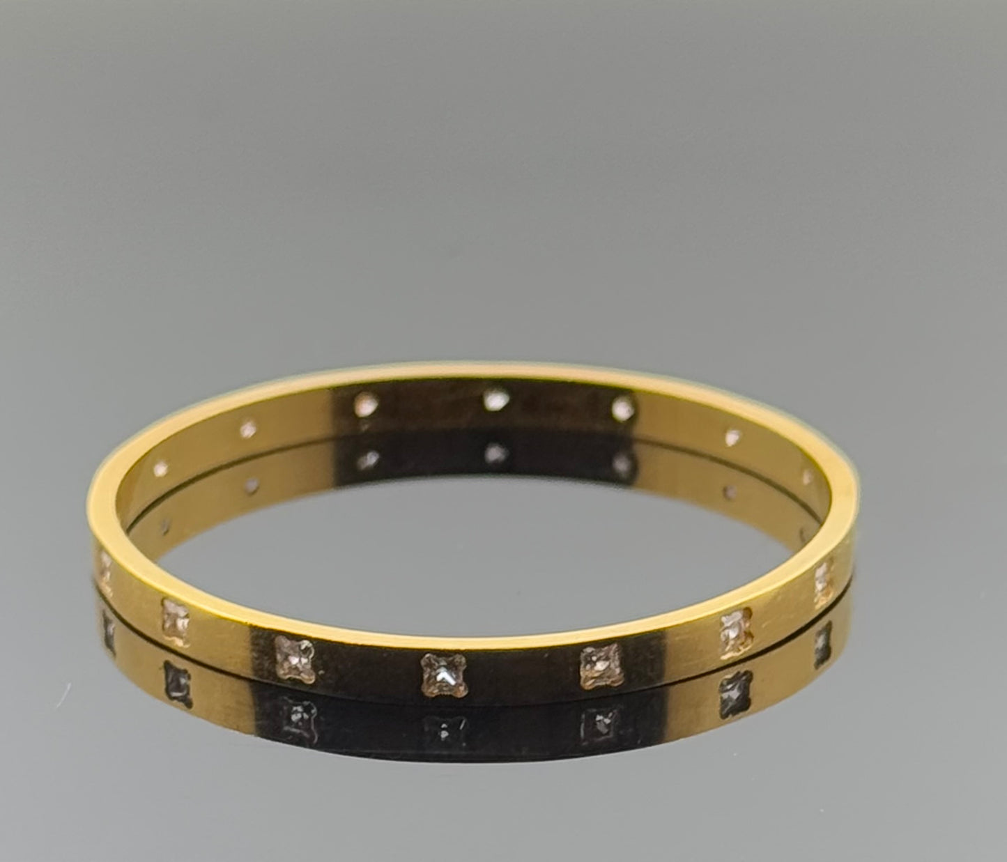 22k Simple Children Bangle BB55