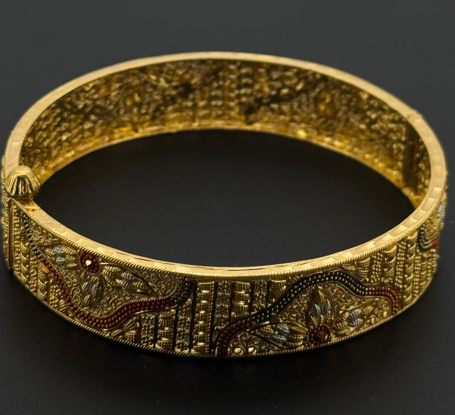 22K Solid Gold Fancy Bangles BG207