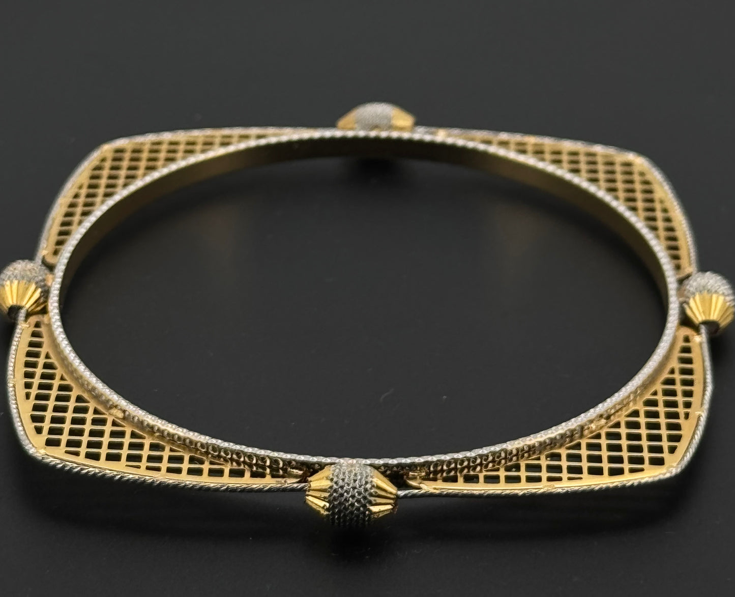 22K Solid Gold Fancy Bangles BG208
