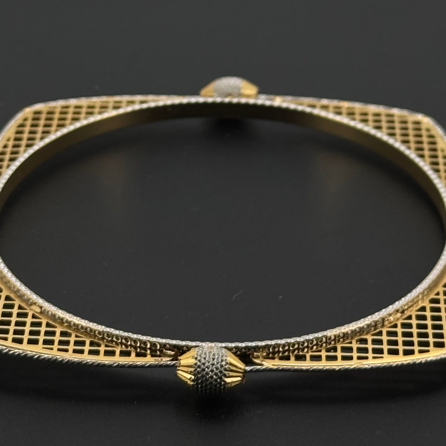 22K Solid Gold Fancy Bangles BG208