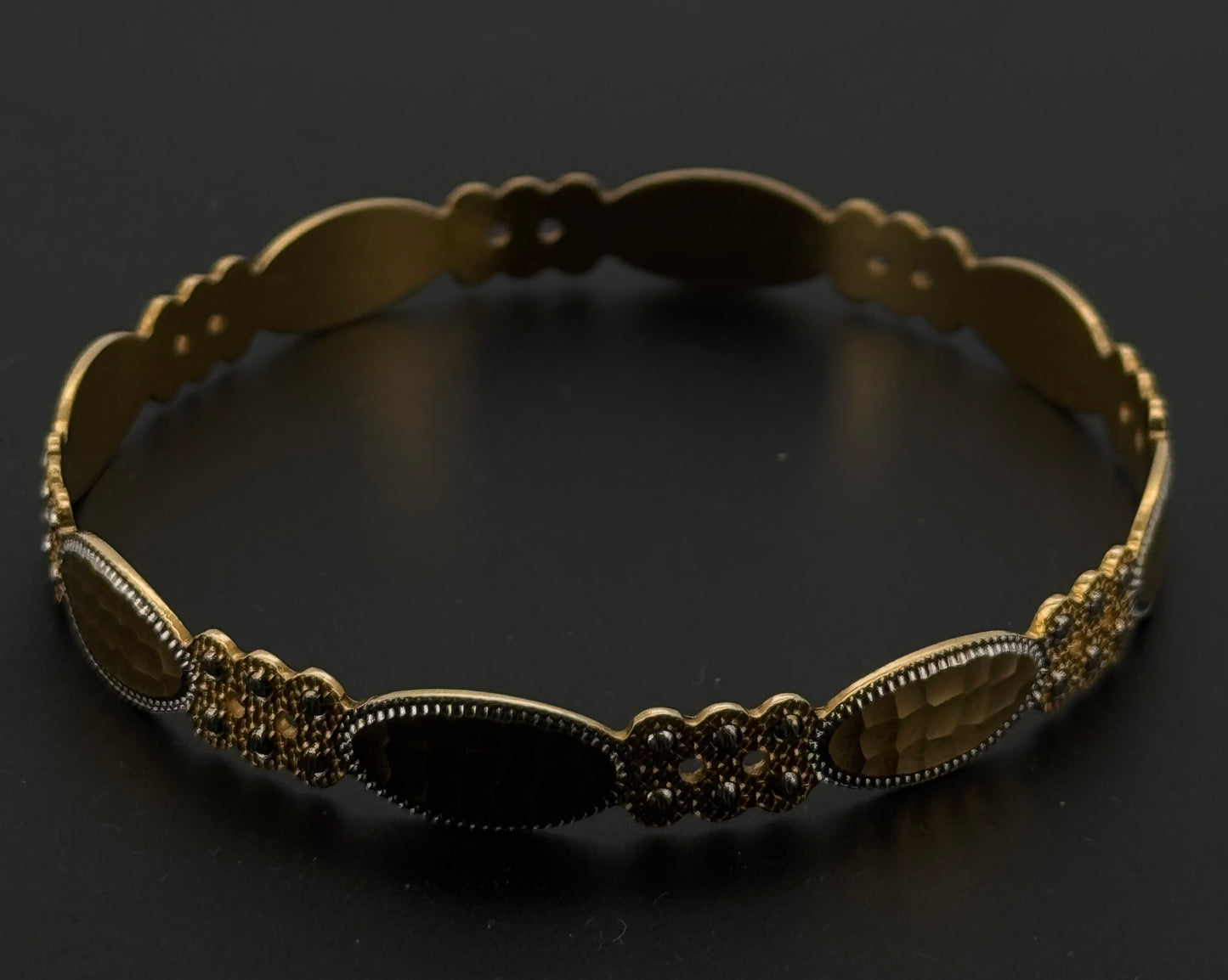 22K Solid Gold Fancy Bangles BG213