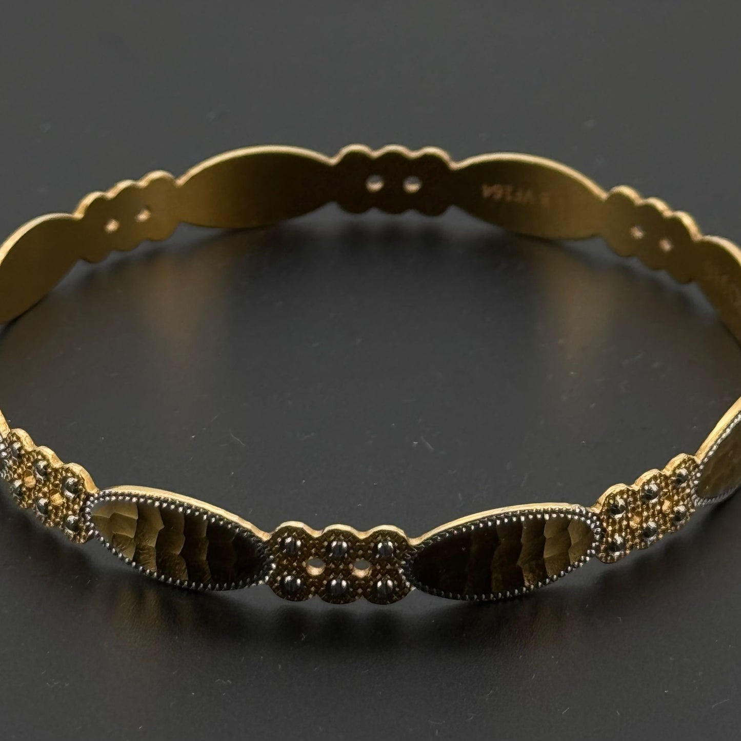 22K Solid Gold Fancy Bangles BG231