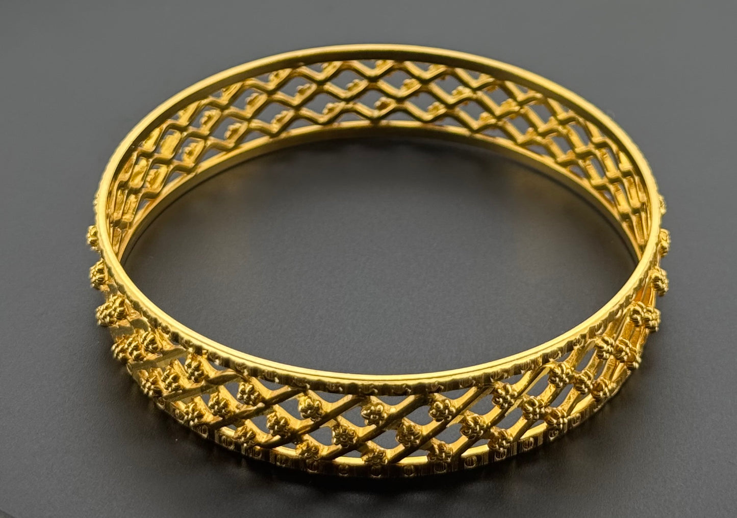 22K Solid Gold Fancy Bangles BG331