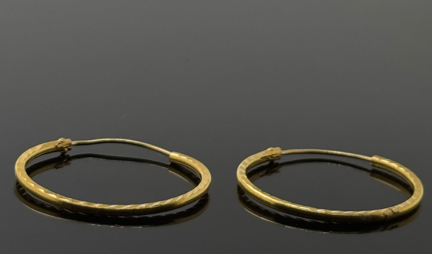 22k Solid Gold Simple Ladies Hoops E128