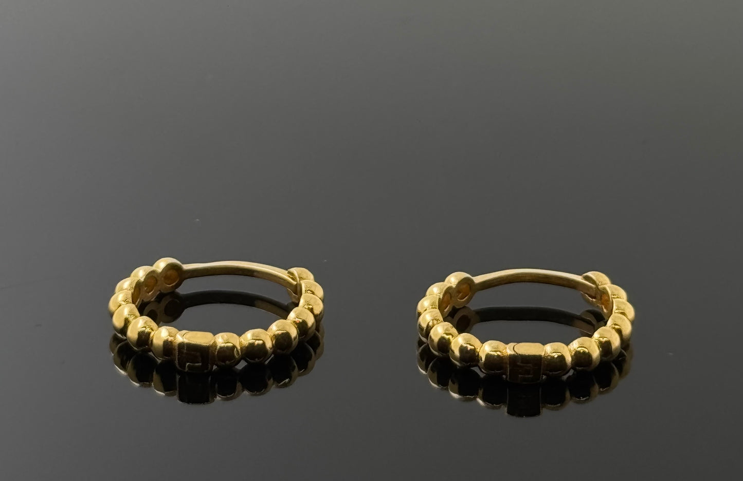 22k Solid Gold Simple Ladies Hoops E136