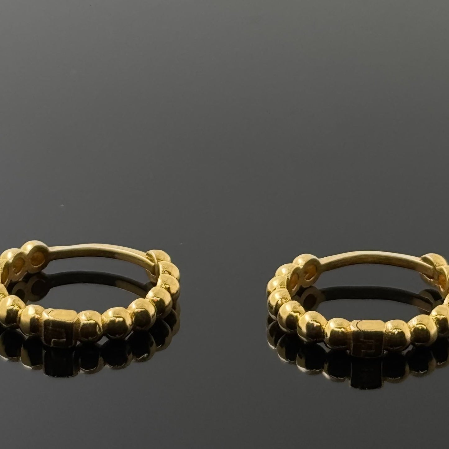 22k Solid Gold Simple Ladies Hoops E136