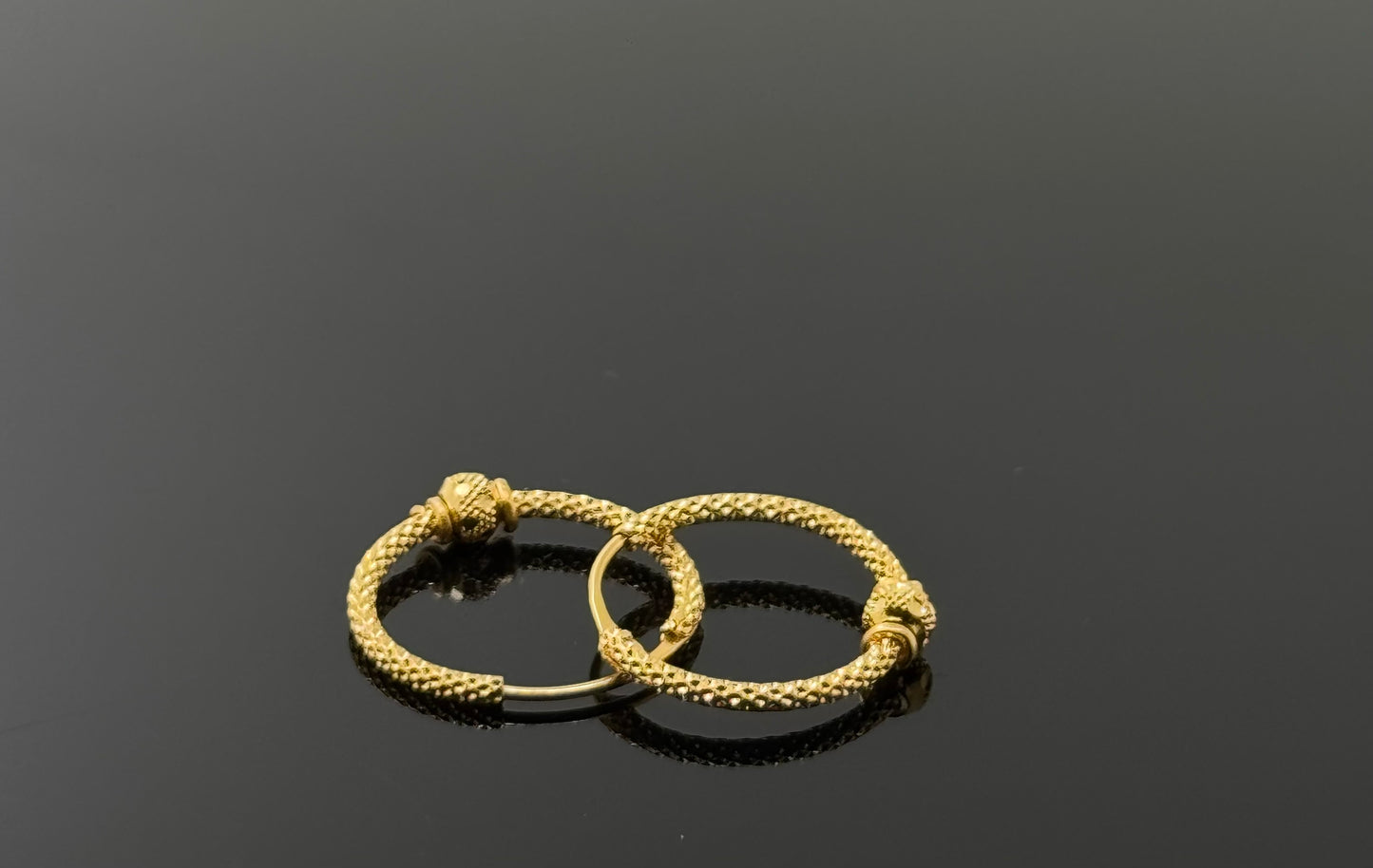 22k Solid Gold Simple Ladies Hoops E185