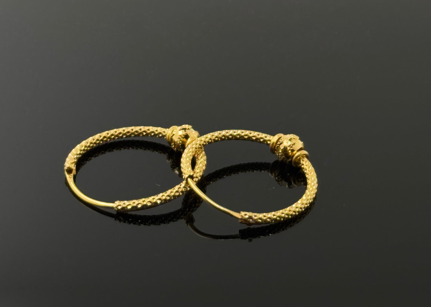 22k Solid Gold Simple Ladies Hoops E190
