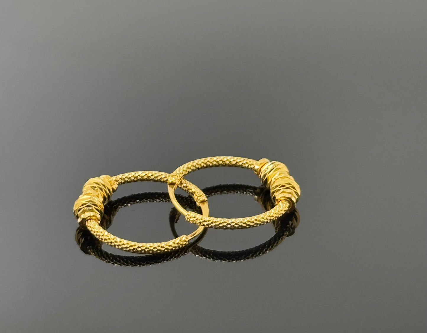 22k Solid Gold Simple Ladies Hoops E194