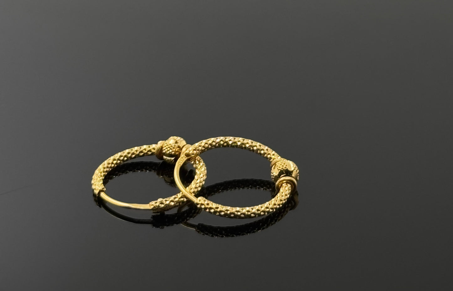 22k Solid Gold Simple Ladies Hoops E200