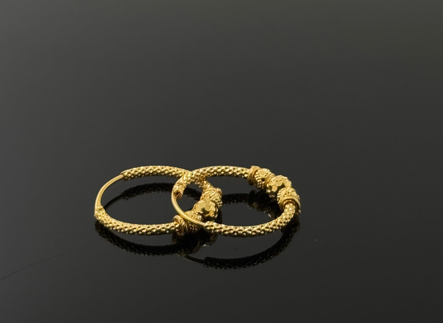 22k Solid Gold Simple Ladies Hoops E205