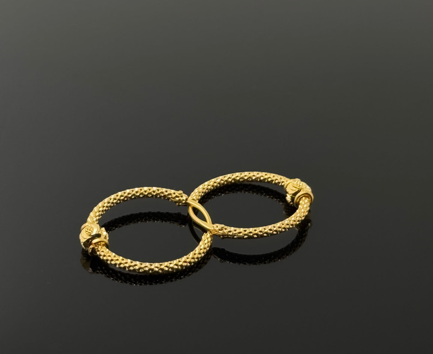 22k Solid Gold Simple Ladies Hoops E227