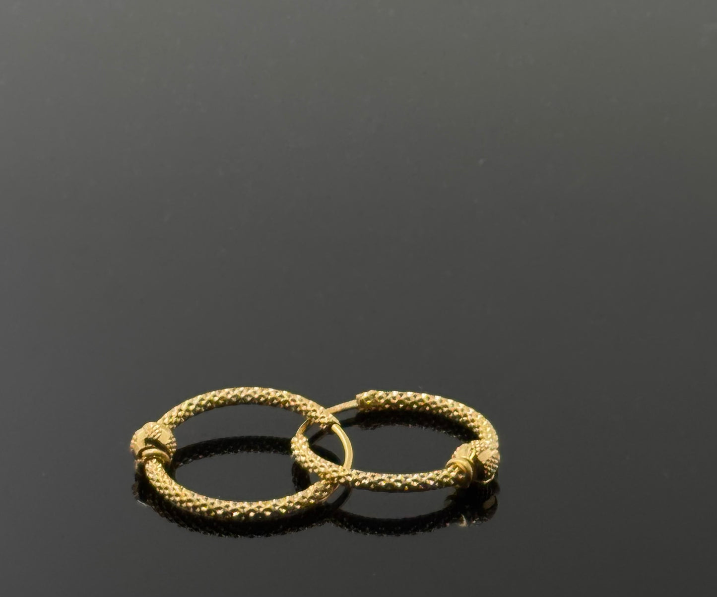 22k Solid Gold Simple Ladies Hoops E252