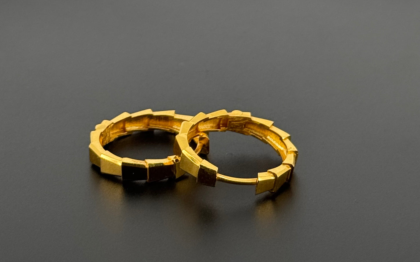 22k Solid Gold Simple Ladies Hoops E281