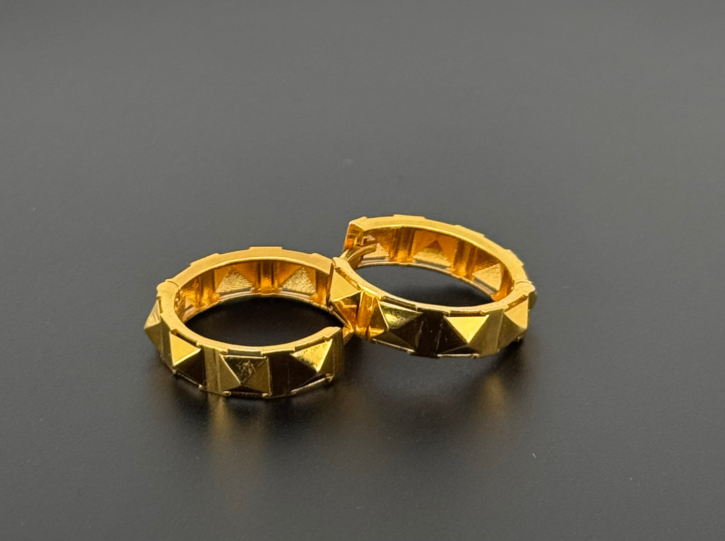 22k Solid Gold Simple Ladies Hoops E283