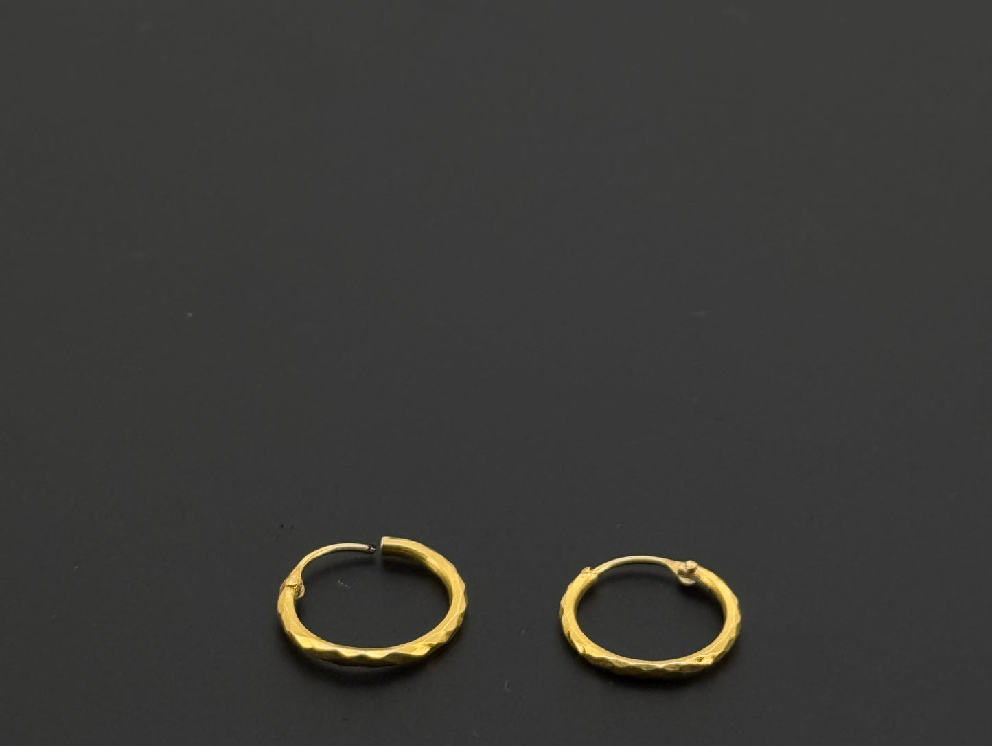 22k Solid Gold Simple Ladies Hoops E291