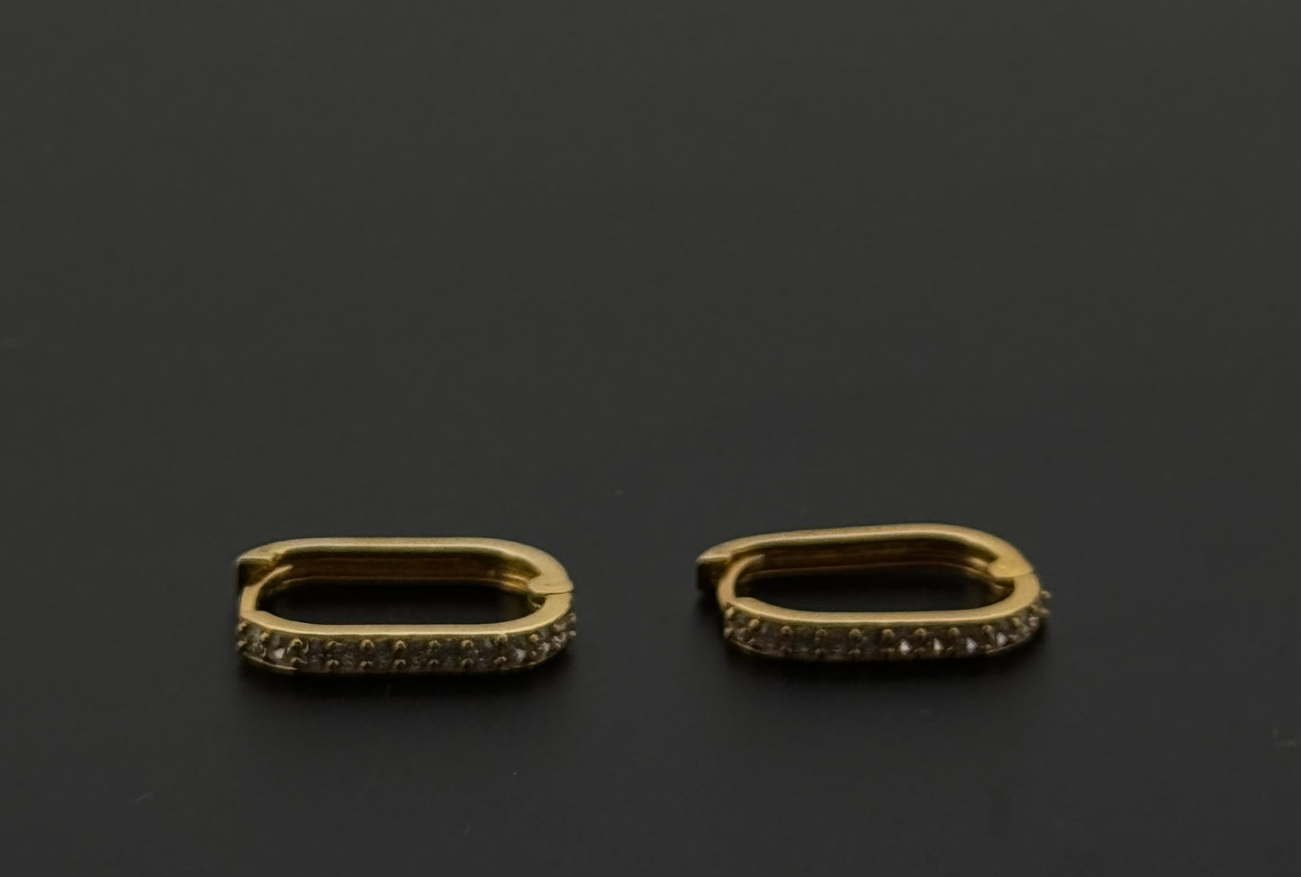 22k Solid Gold Simple Ladies Hoops E340