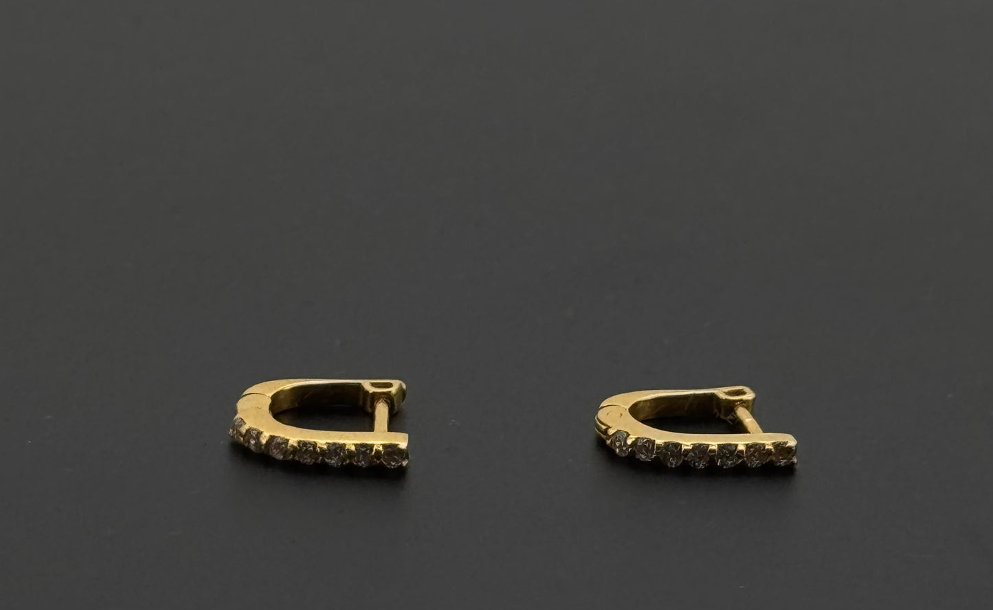 22k Solid Gold Simple Ladies Hoops E359