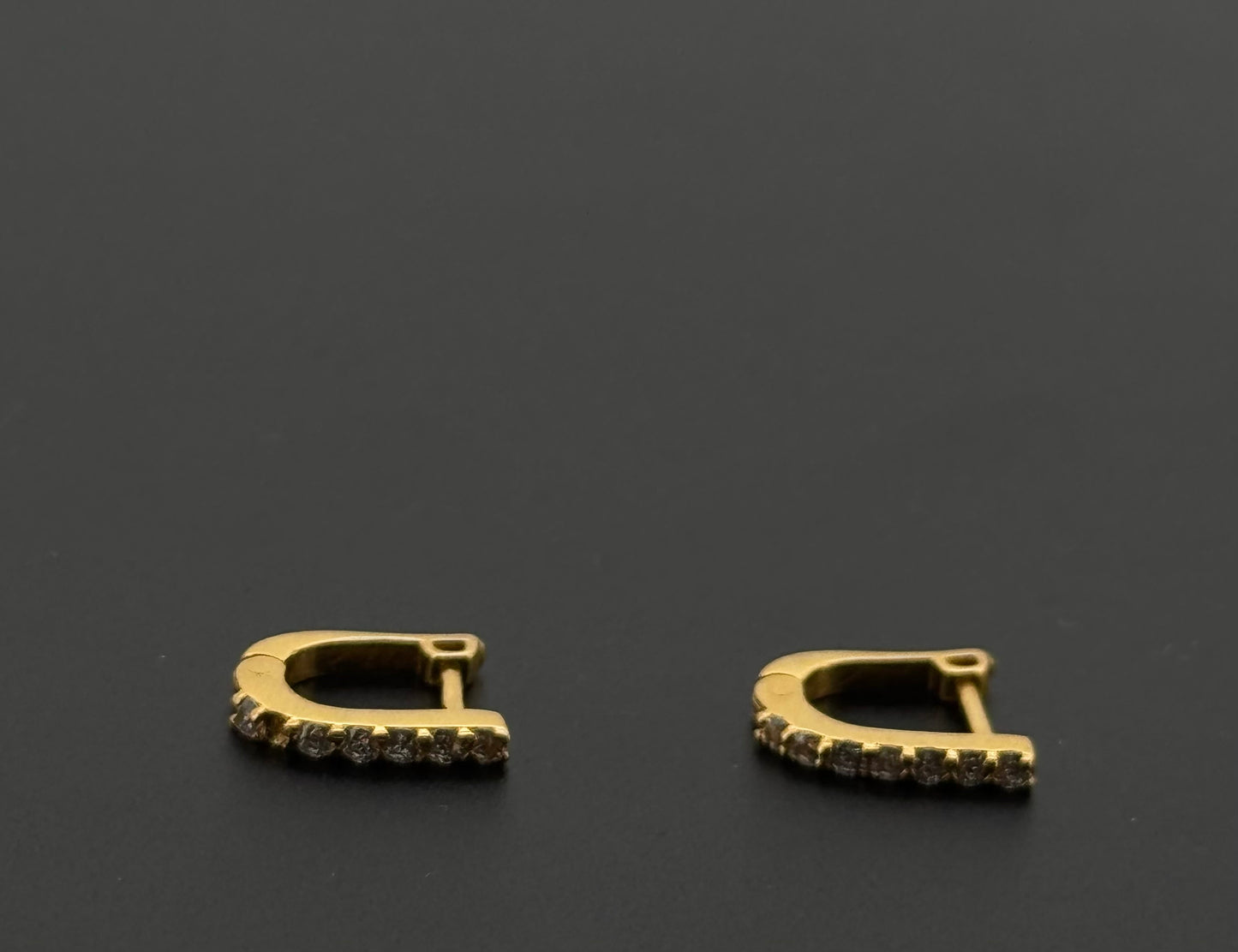 22k Solid Gold Simple Ladies Hoops E361