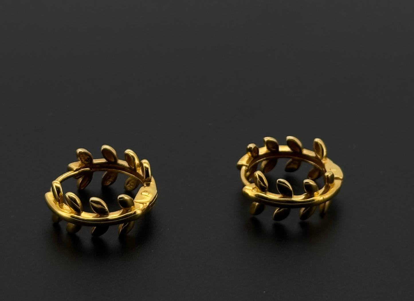 22k Solid Gold Simple Ladies Hoops E380