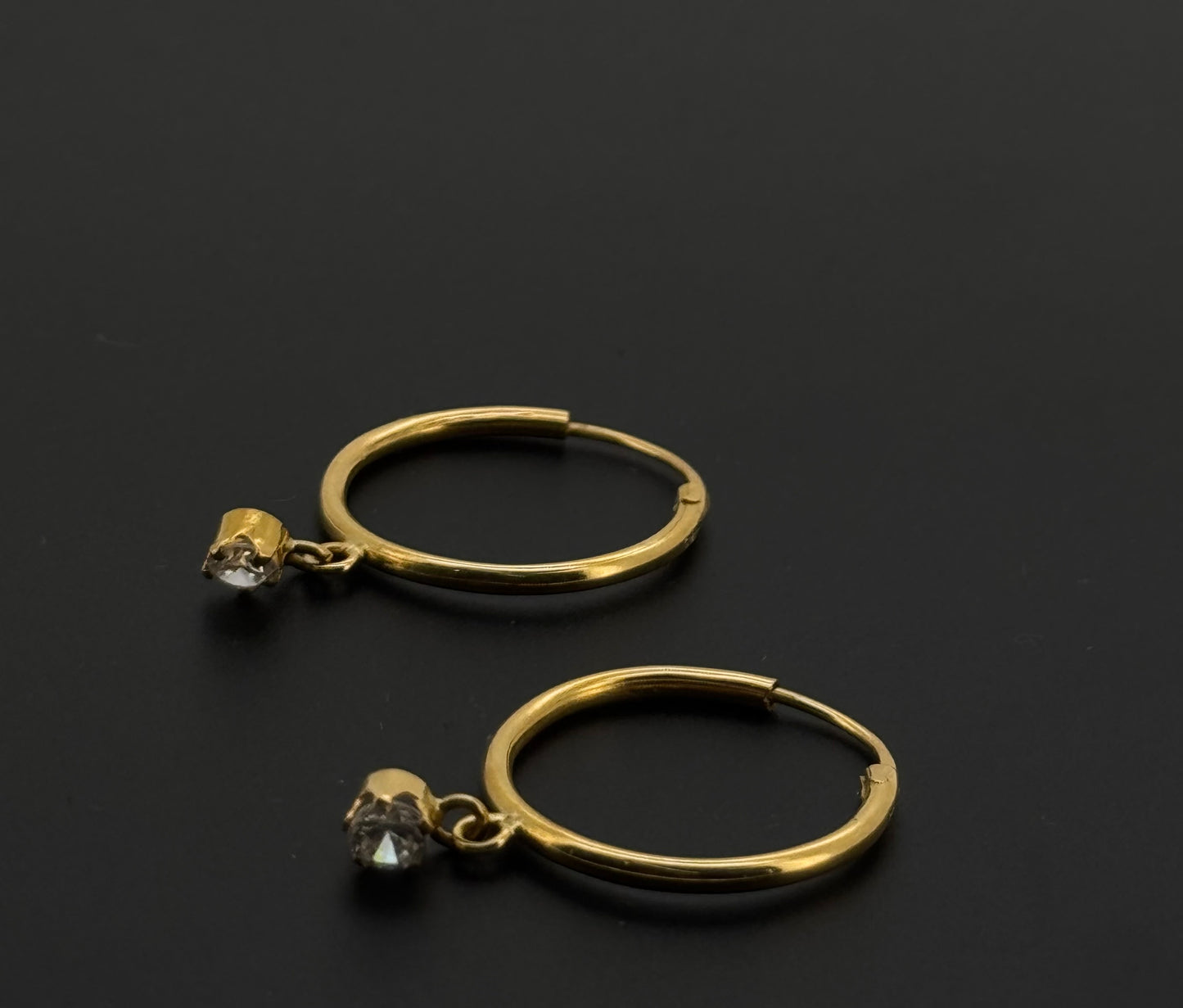 22k Solid Gold Simple Ladies Hoops E384