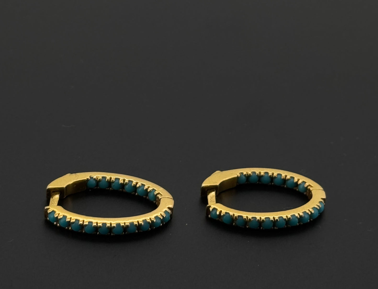 22k Solid Gold Simple Ladies Hoops E394