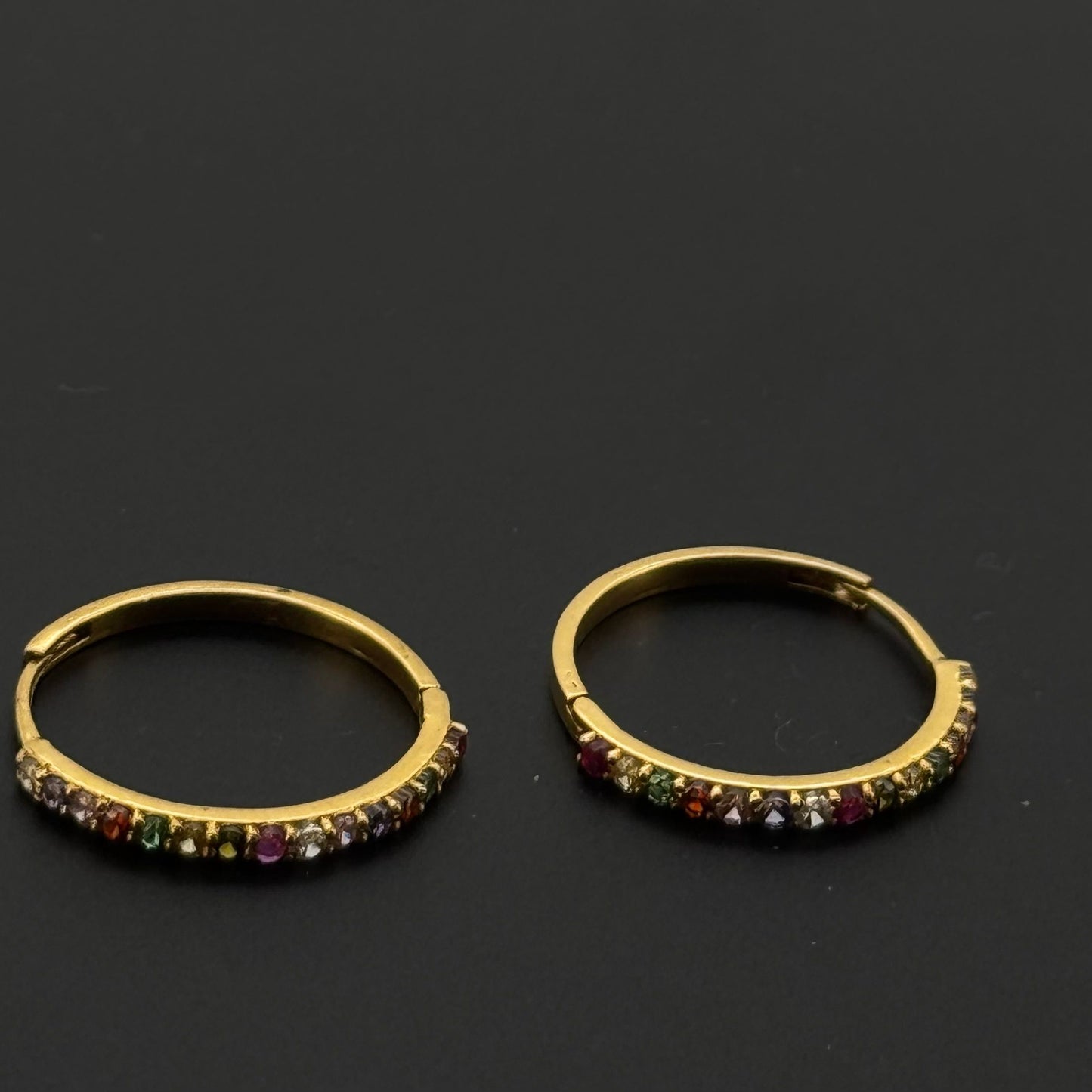22k Solid Gold Simple Ladies Hoops E395