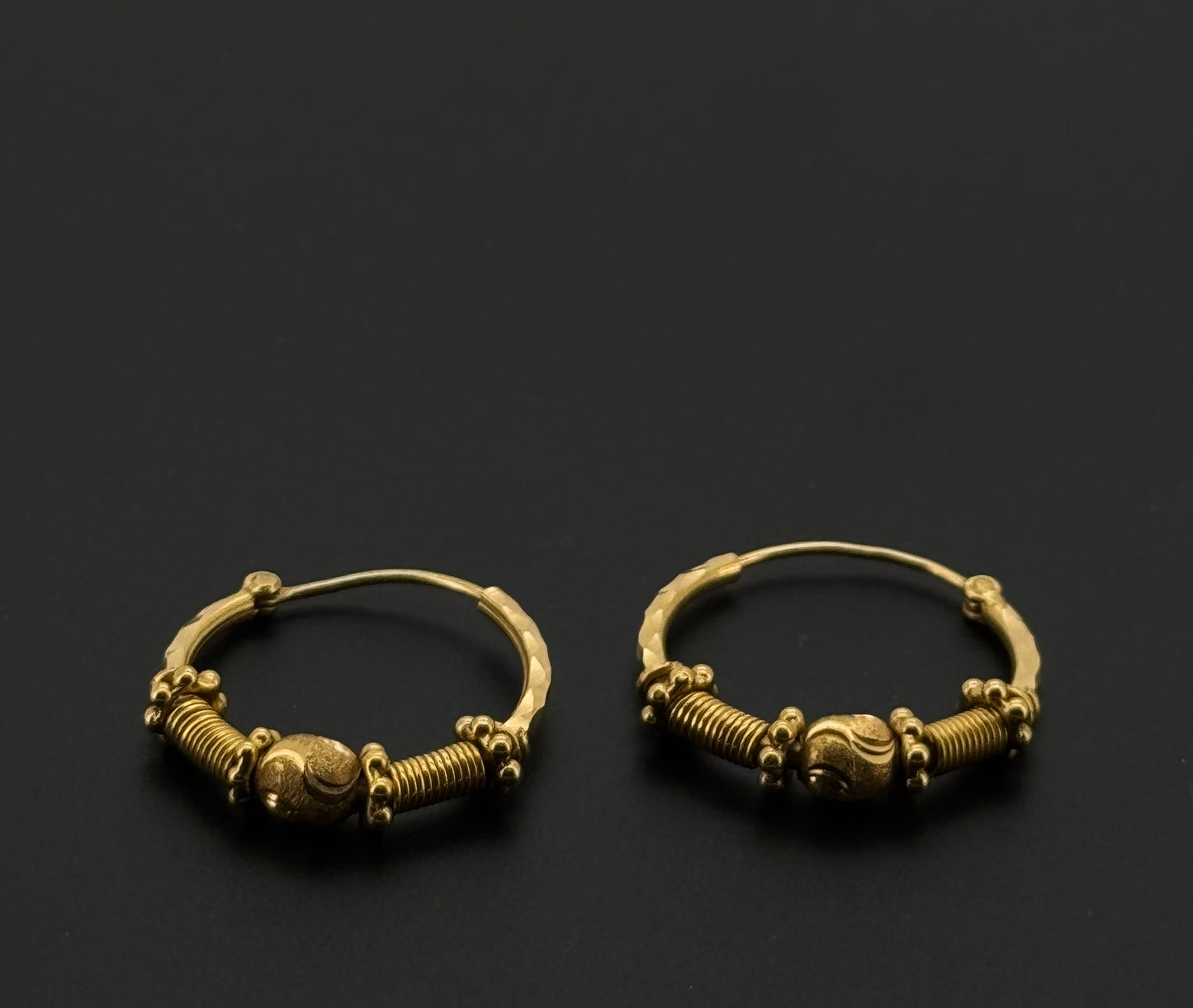 22k Solid Gold Simple Ladies Hoops E412
