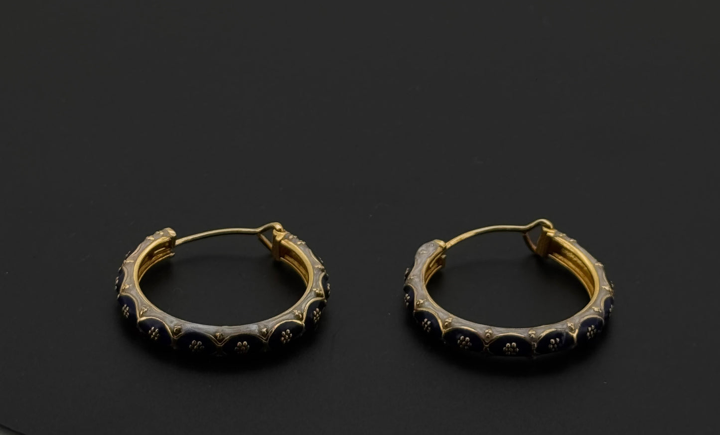 21k Solid Gold Simple Ladies Hoops E436