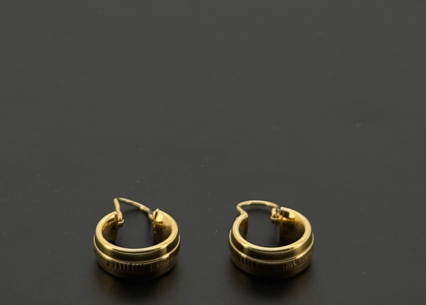21k Solid Gold Simple Ladies Hoops E438