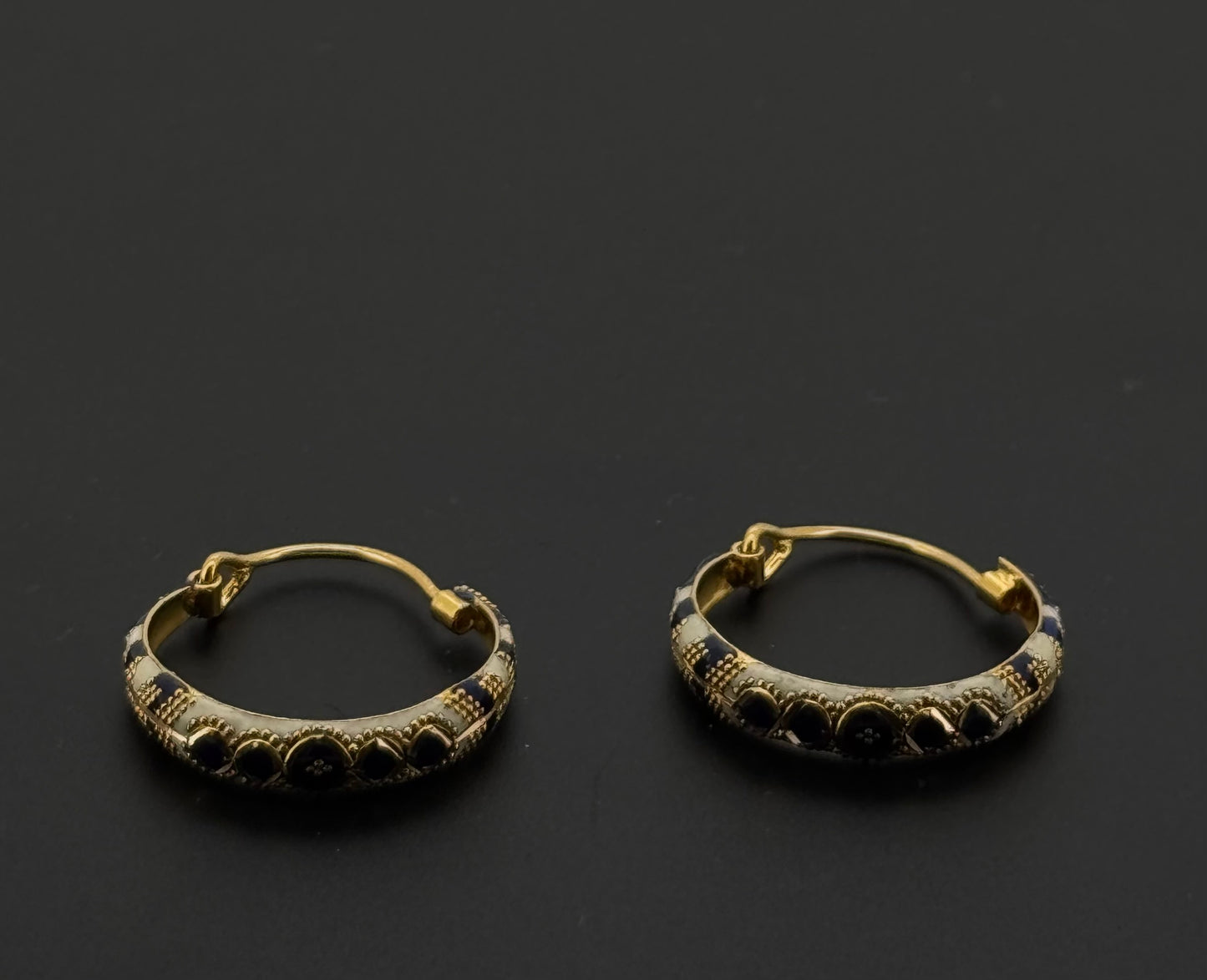 21k Solid Gold Simple Ladies Hoops E440