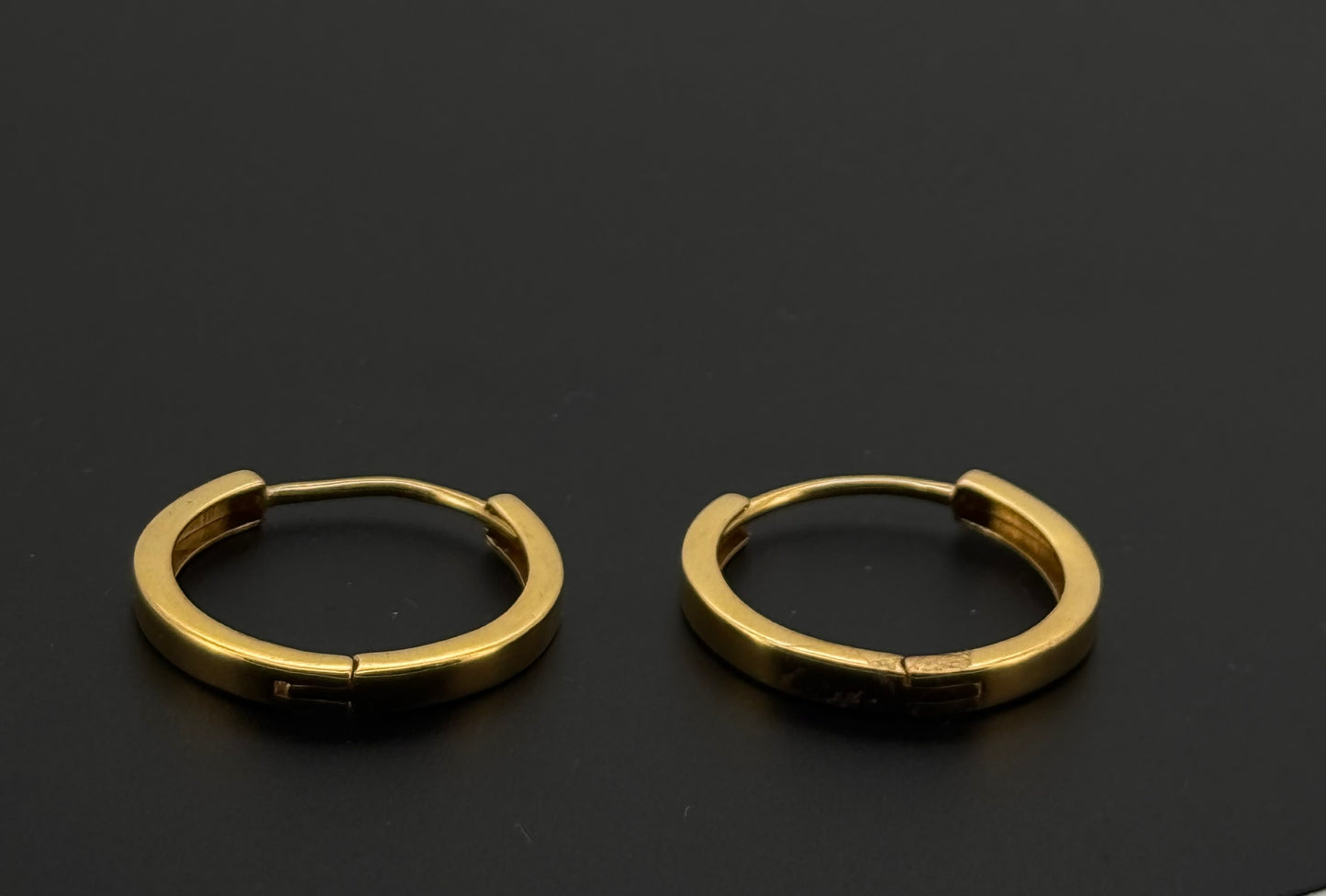 22k Solid Gold Simple Ladies Hoops E450
