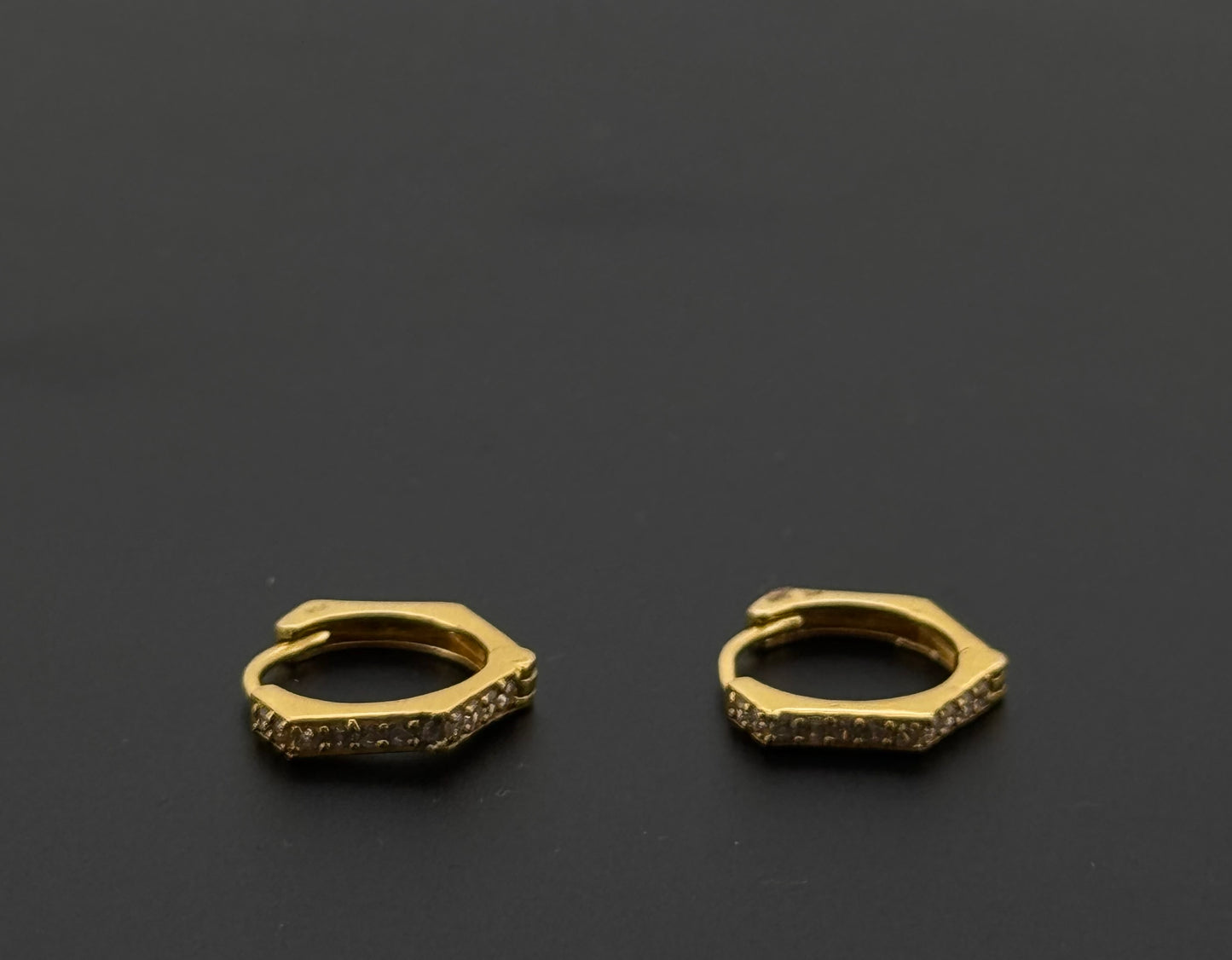 22k Solid Gold Simple Ladies Hoops E484