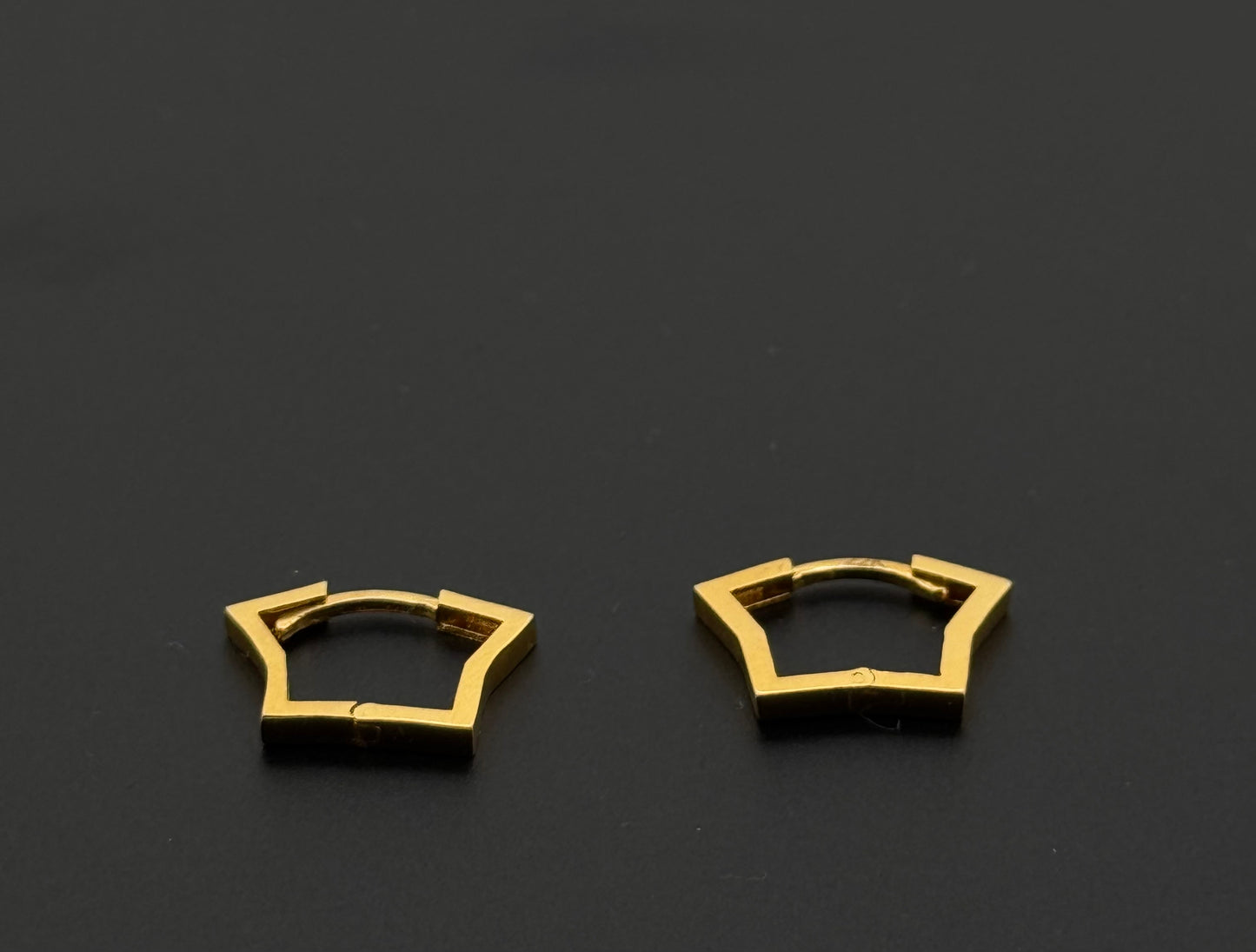 22k Solid Gold Simple Ladies Hoops E488