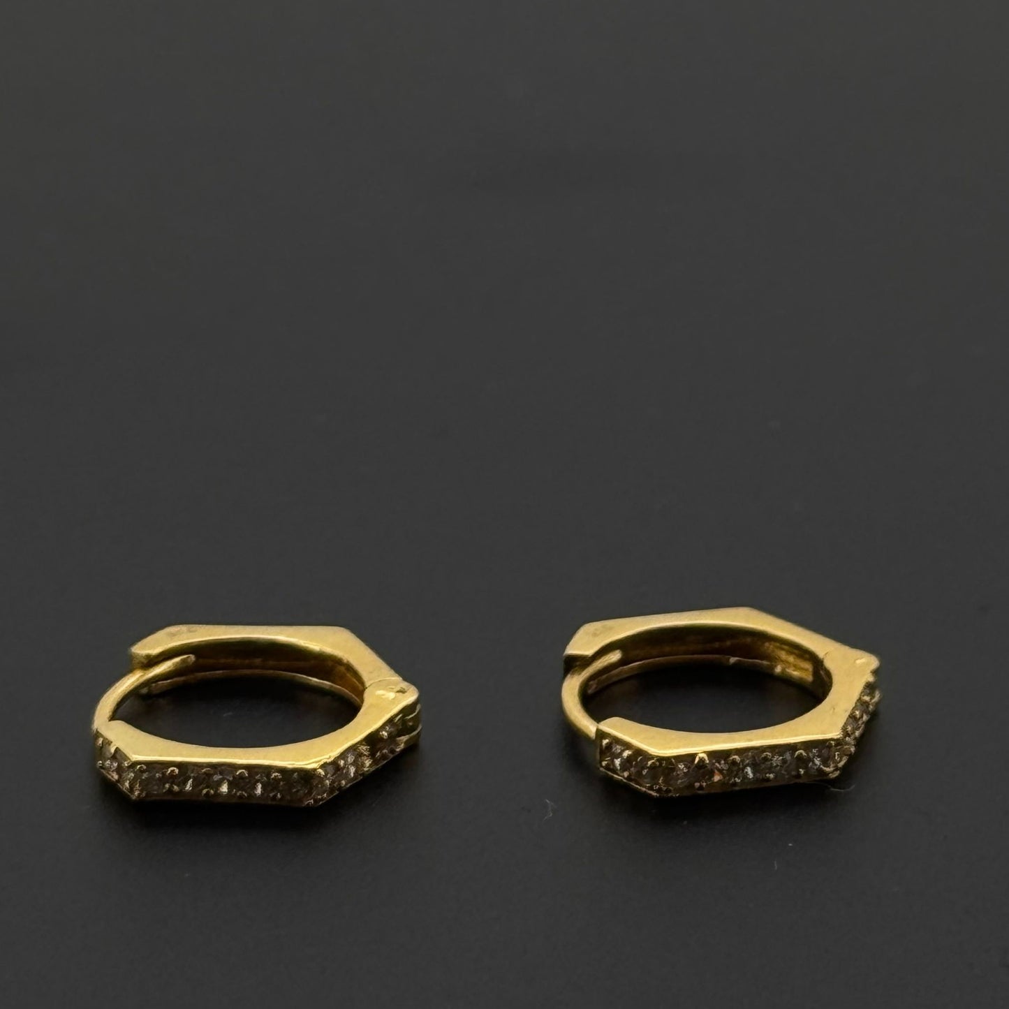 22k Solid Gold Simple Ladies Hoops E489