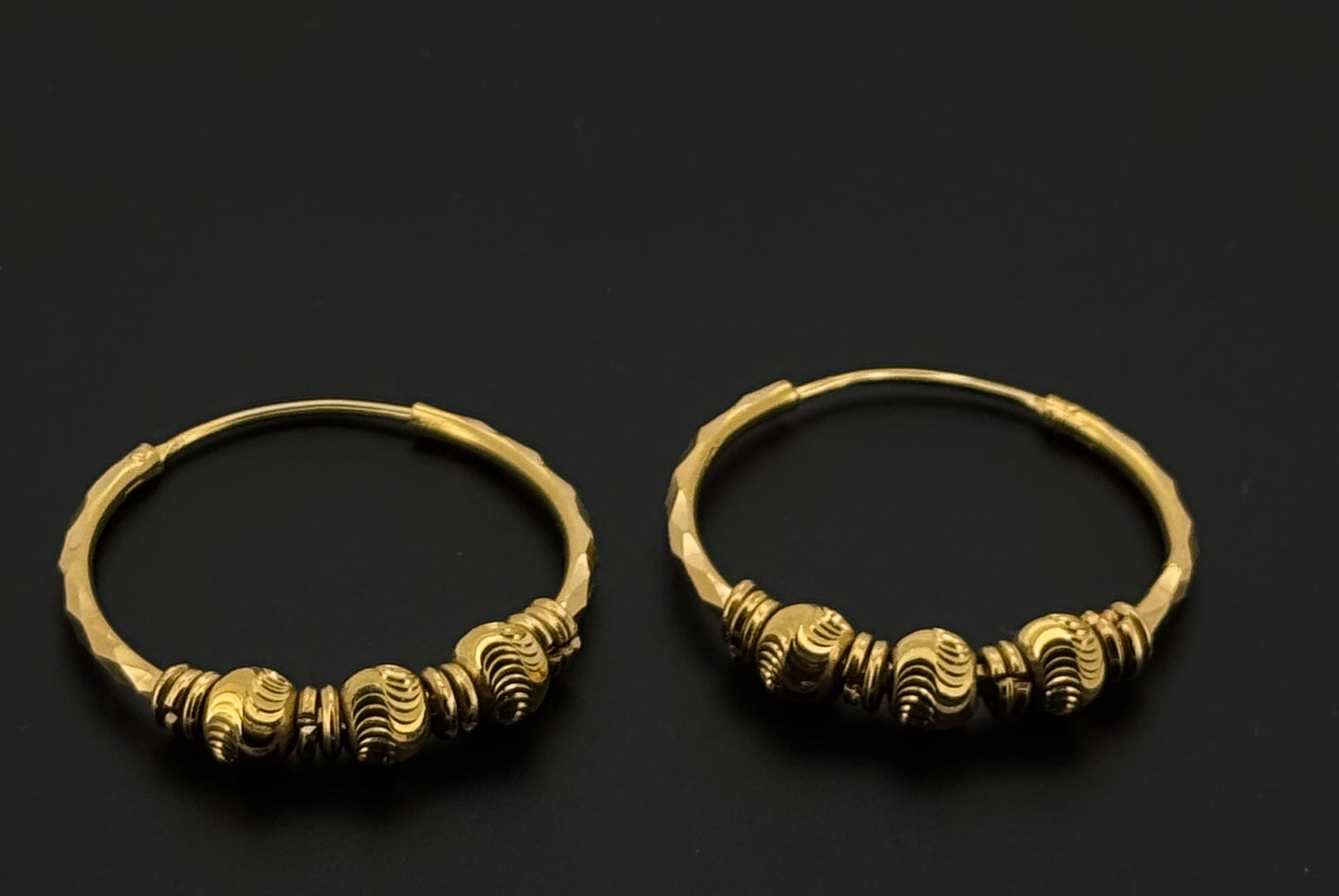 22k Solid Gold Simple Ladies Hoops E529