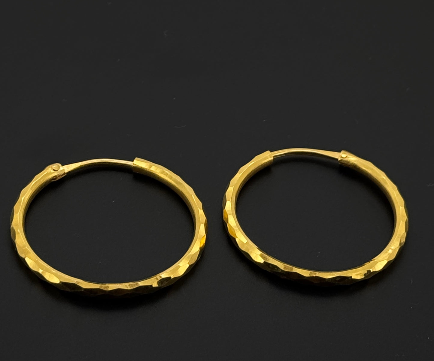 22k Solid Gold Simple Ladies Hoops E530