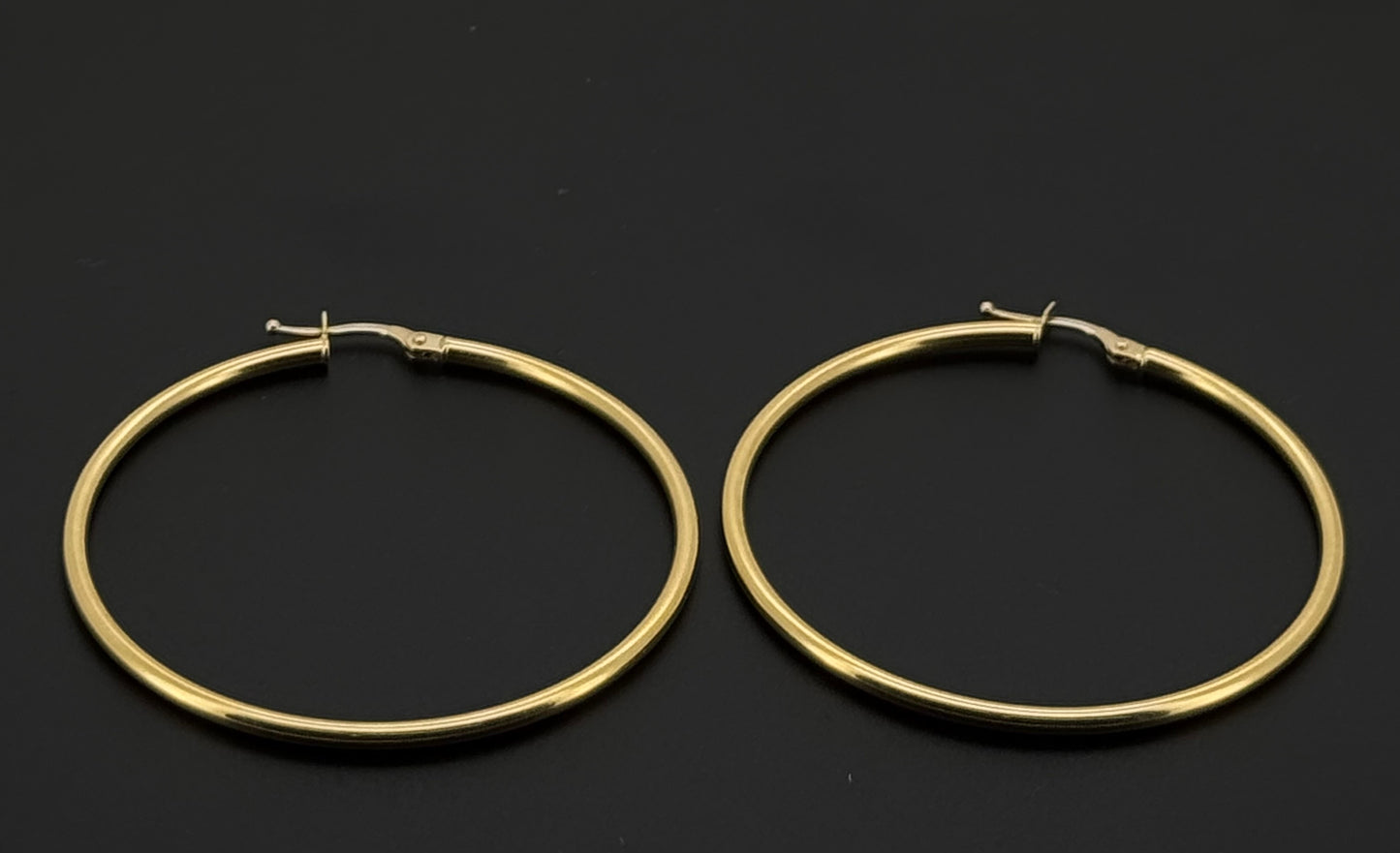 18k Solid Gold Simple Ladies Hoops E546