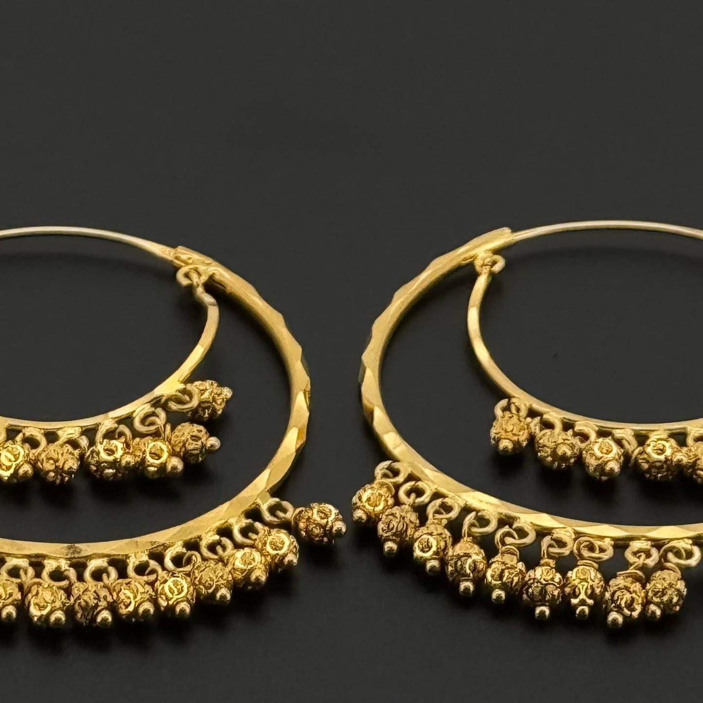22k Solid Gold Simple Ladies Hoops E547