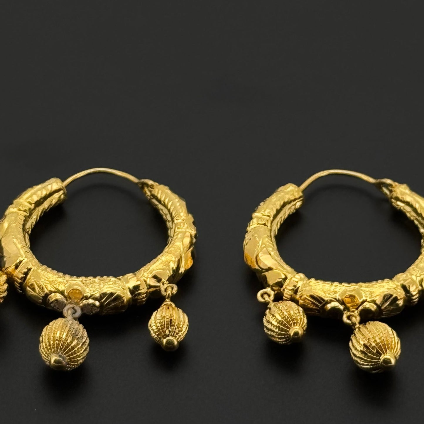 22k Solid Gold Simple Ladies Hoops E548
