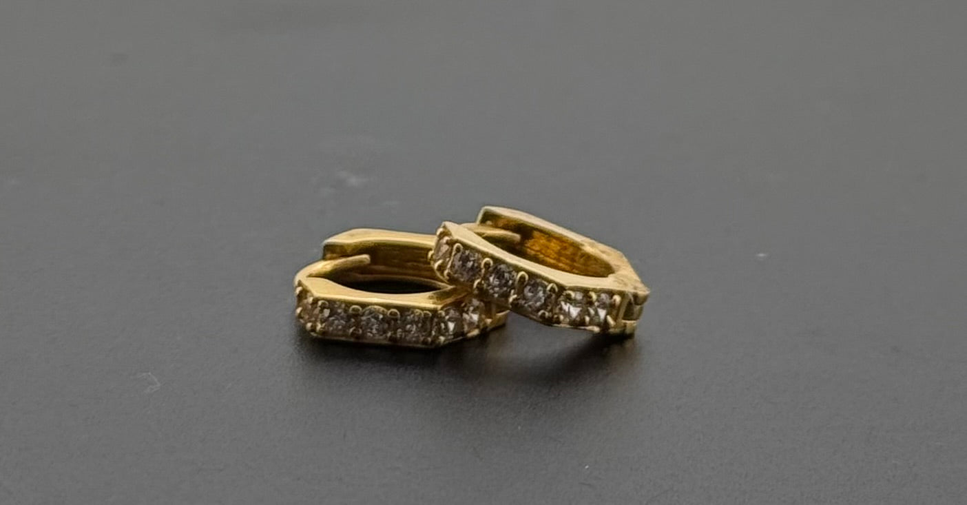 22k Solid Gold Simple Ladies Hoops E597