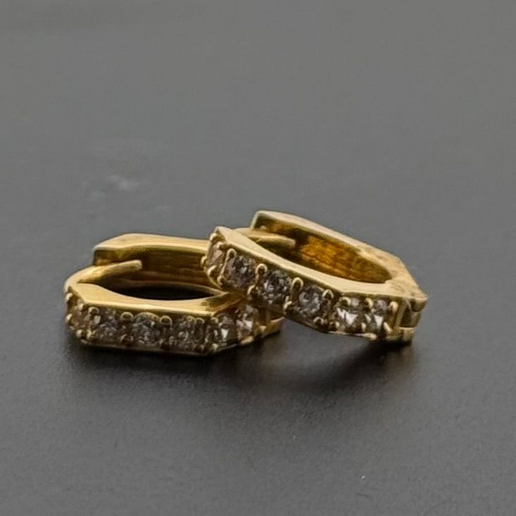 22k Solid Gold Simple Ladies Hoops E597