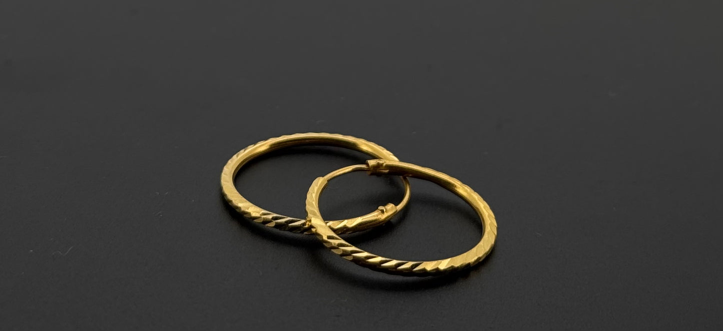 22k Solid Gold Simple Ladies Hoops E605