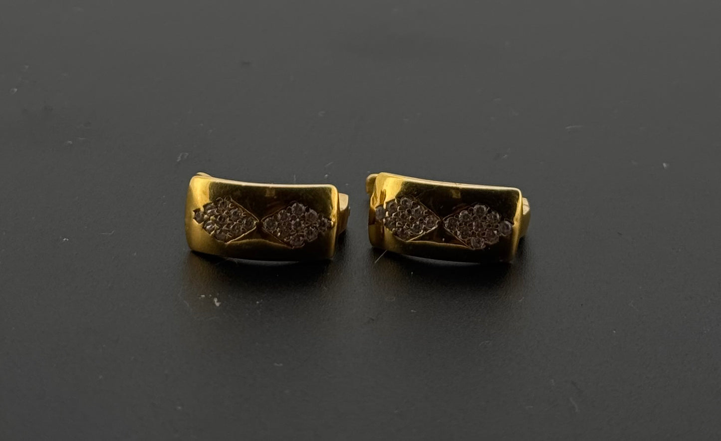22k Solid Gold Simple Ladies Hoops E624