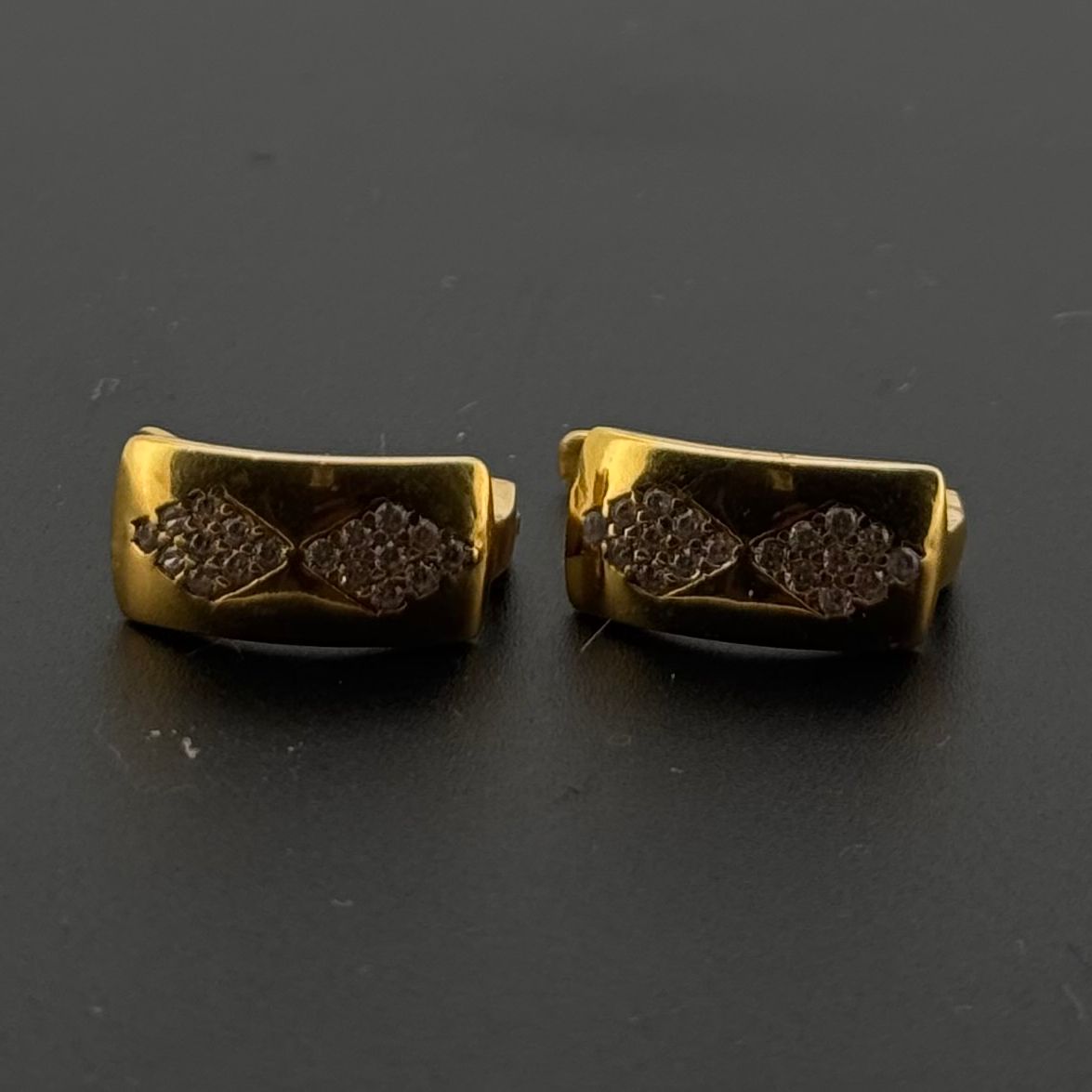 22k Solid Gold Simple Ladies Hoops E624