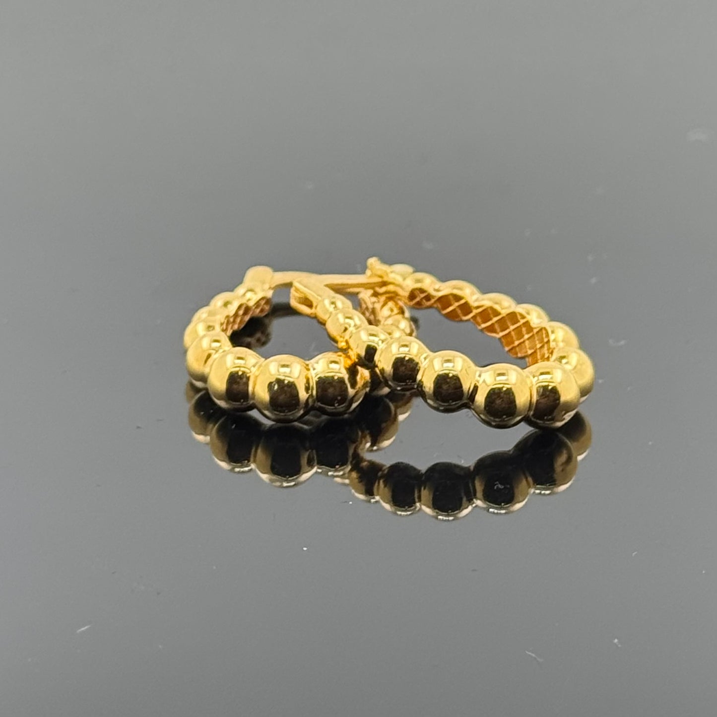 22k Solid Gold Simple Ladies Hoops E63