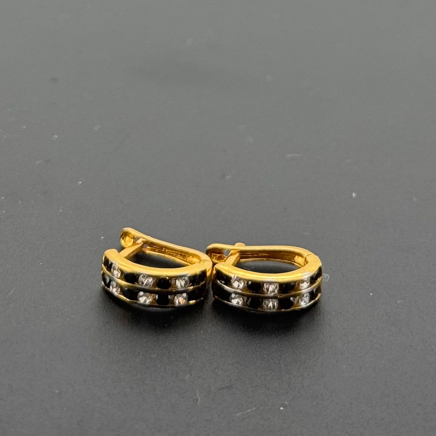 18K Solid Gold Simple Ladies Hoops E630