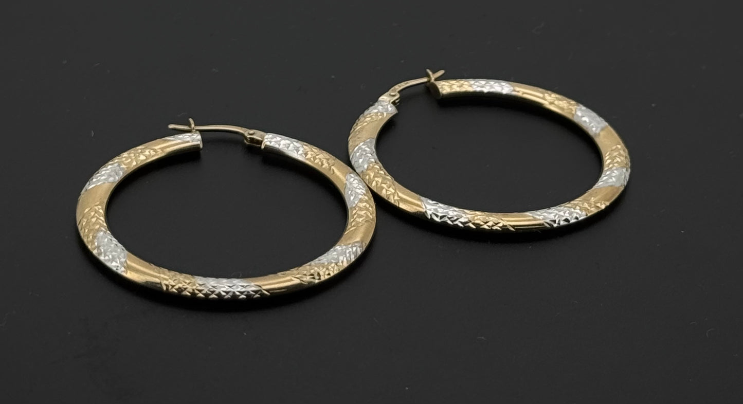 10K Solid Gold Simple Ladies Hoops E673