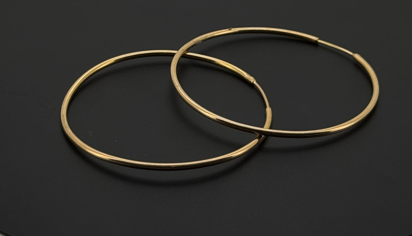 18K Solid Gold Simple Ladies Hoops E689